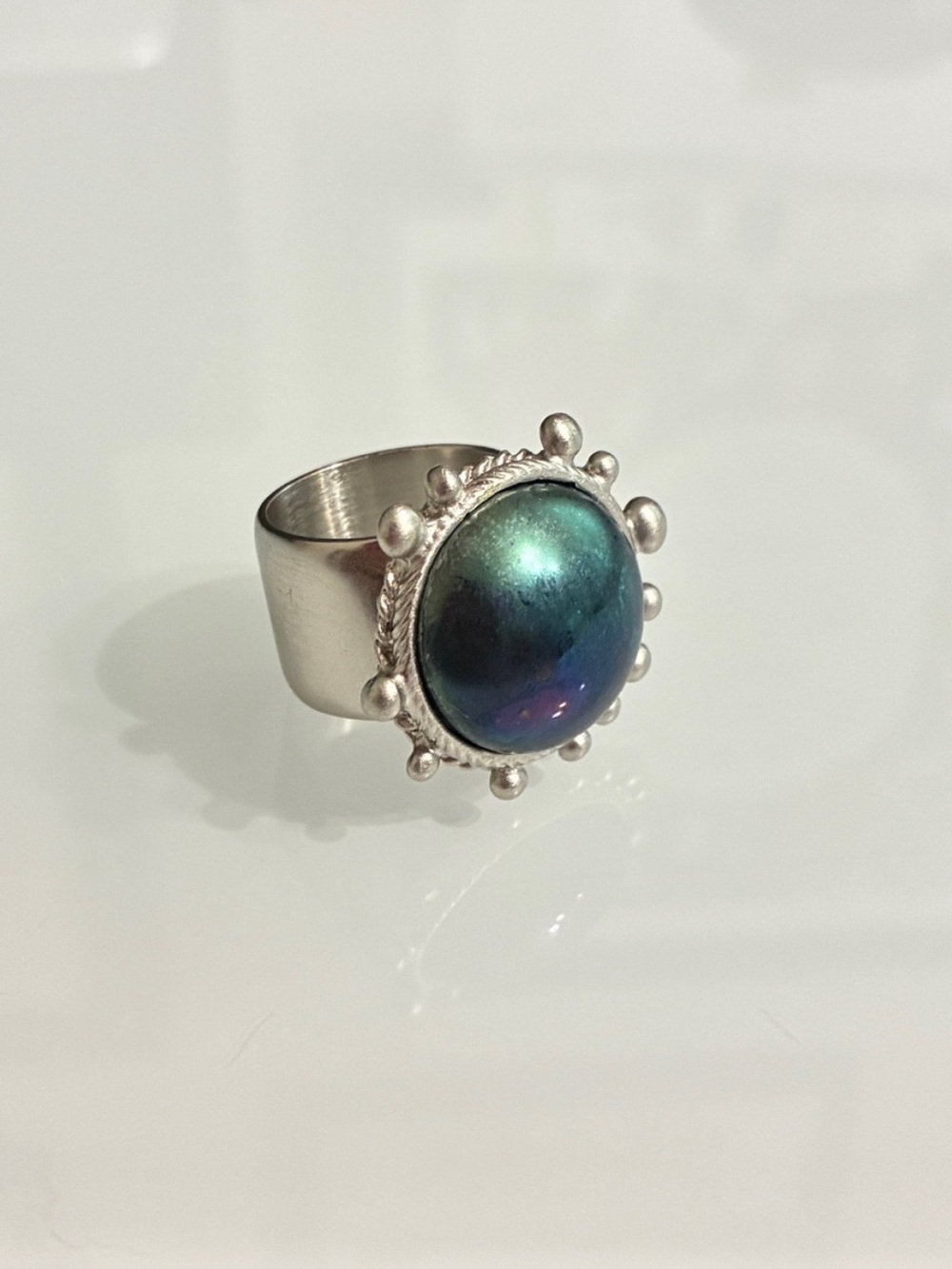 Authentic Chanel Vintage Ring Size 6.5